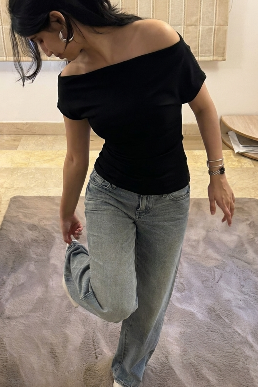 Slouch Black alternate view